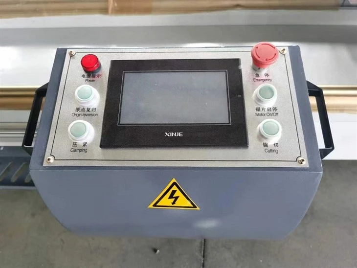Double Head Saw Machine7